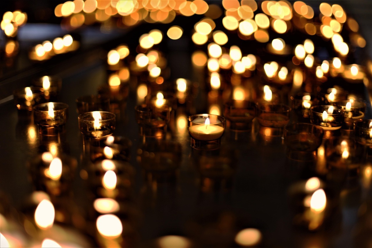Read more about the article Christmas Eve Candlelight Service